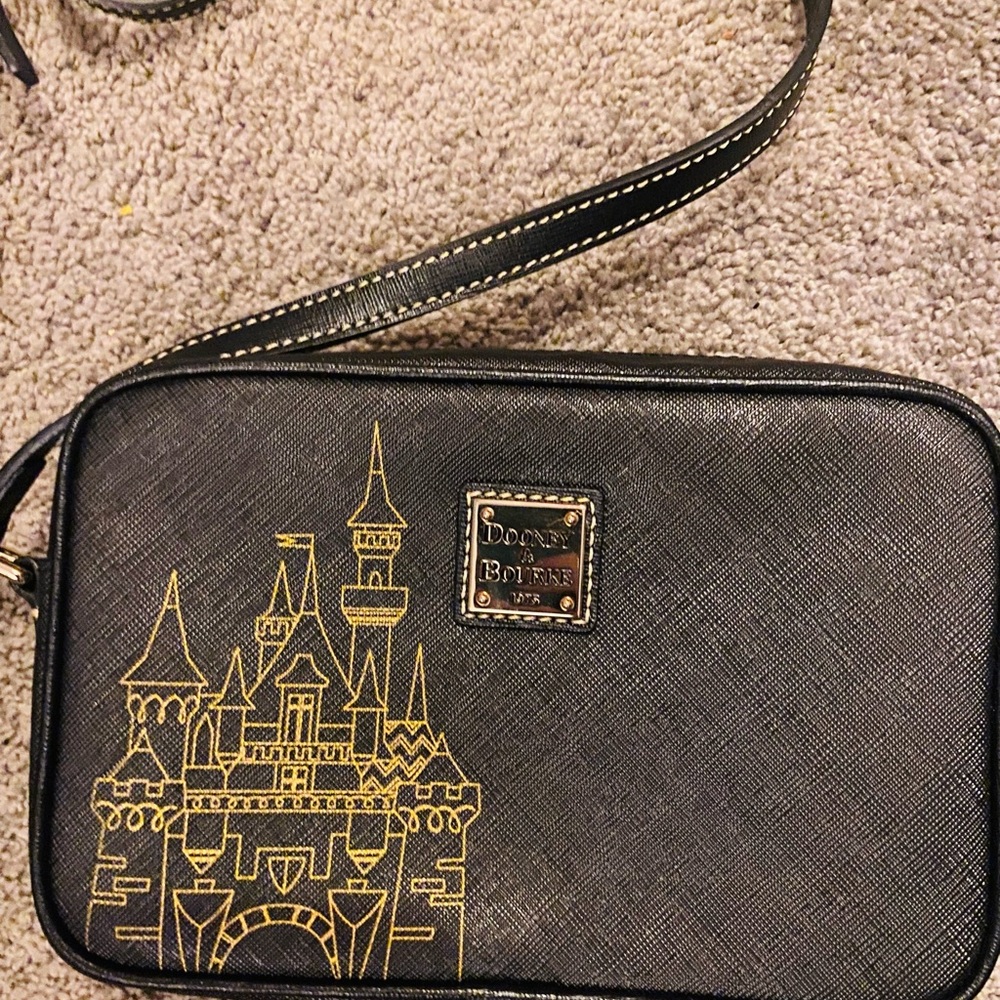 New Dooney and Bourke Black Disneyland cross body bag Disney Parks Castle